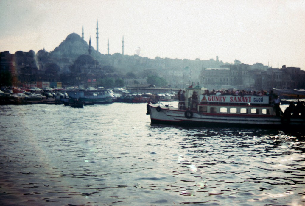 0054 Istanbul - Harbor 06